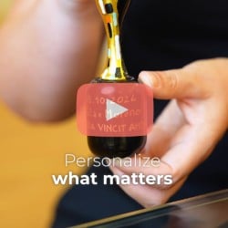 engraving murano glass object