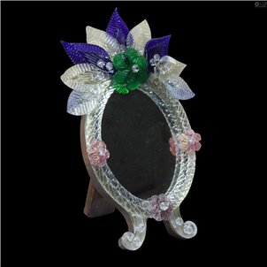 boschi_with_central_green_flower