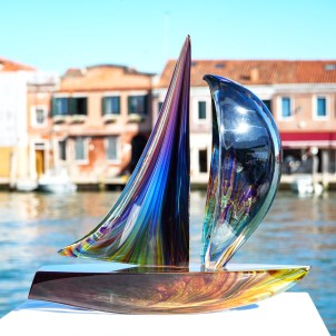 Sail boat - sculpture in chalcedony - Original Murano Glass OMG